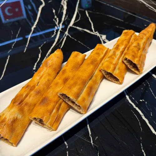 Bafra Pidesi  (Kıymalı)