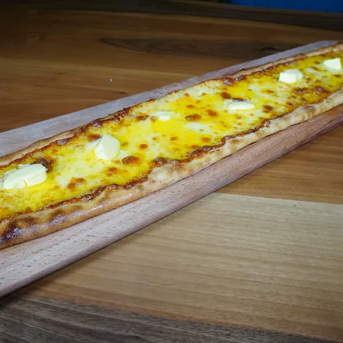 Kaşarlı Pide